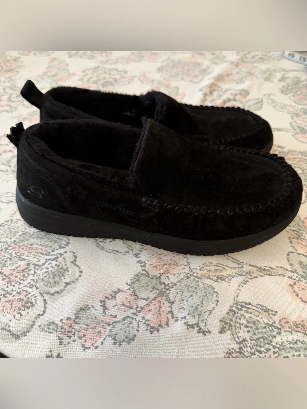 Skechers Black Faux Suede Slip-On Moccasin Loafers Slippers Men’s